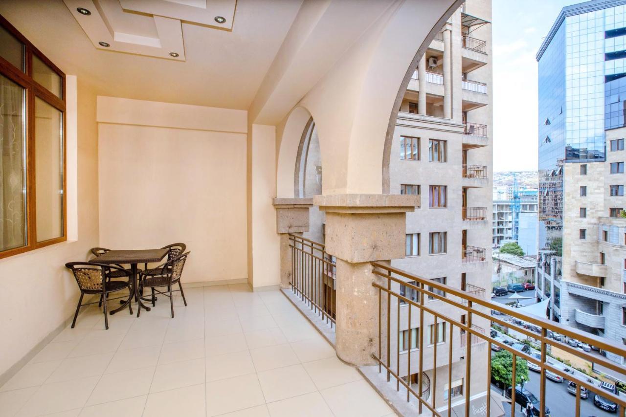Stay Inn Apartments On Amiryan 4-6 Yerevan Exterior photo