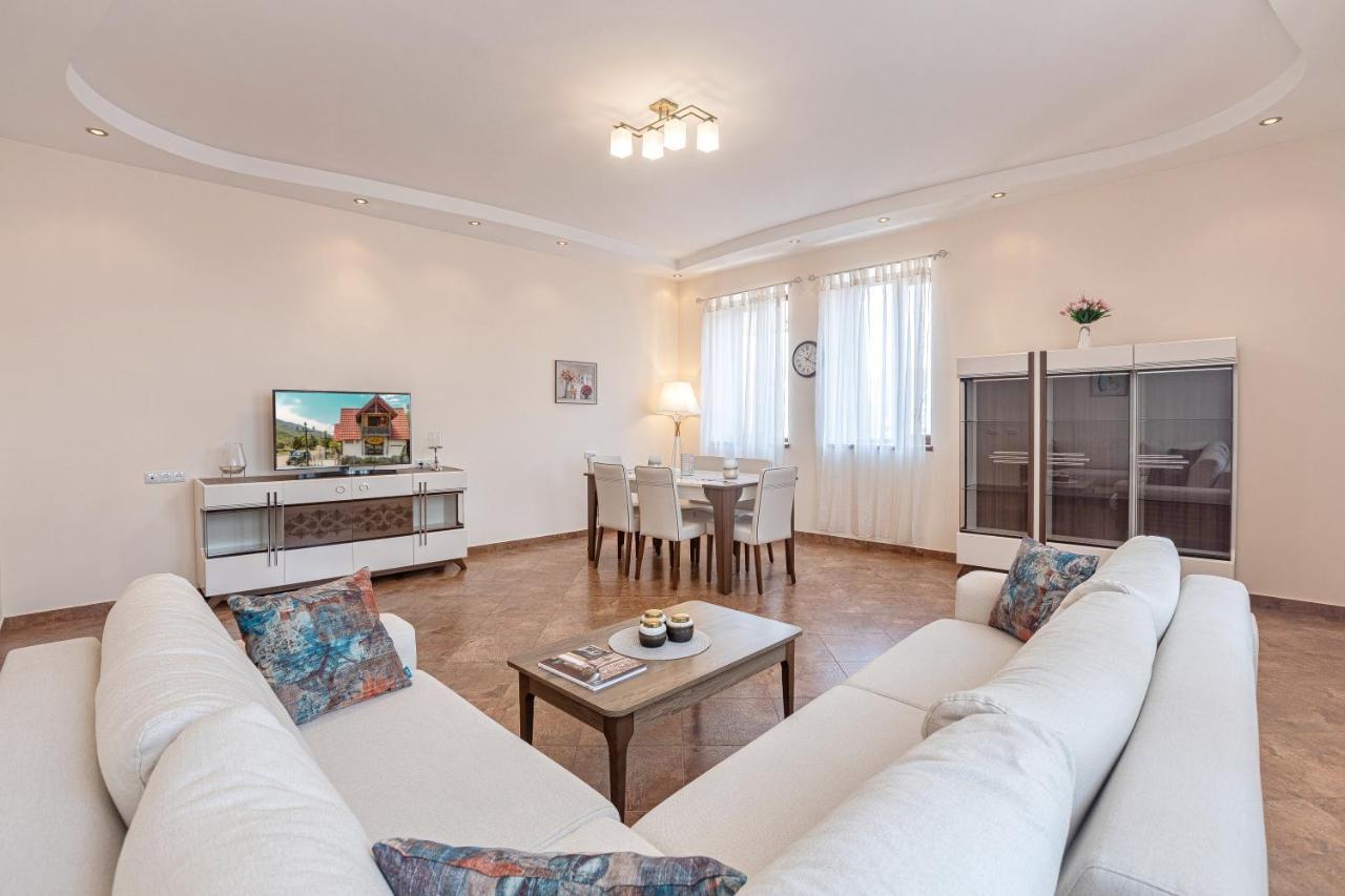 Stay Inn Apartments On Amiryan 4-6 Yerevan Exterior photo