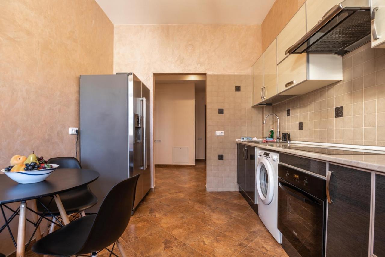 Stay Inn Apartments On Amiryan 4-6 Yerevan Exterior photo