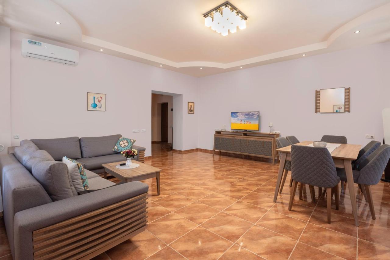 Stay Inn Apartments On Amiryan 4-6 Yerevan Exterior photo